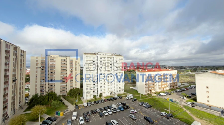 Apartamento T3 para Venda em Carregado e Cadafais Foto 8