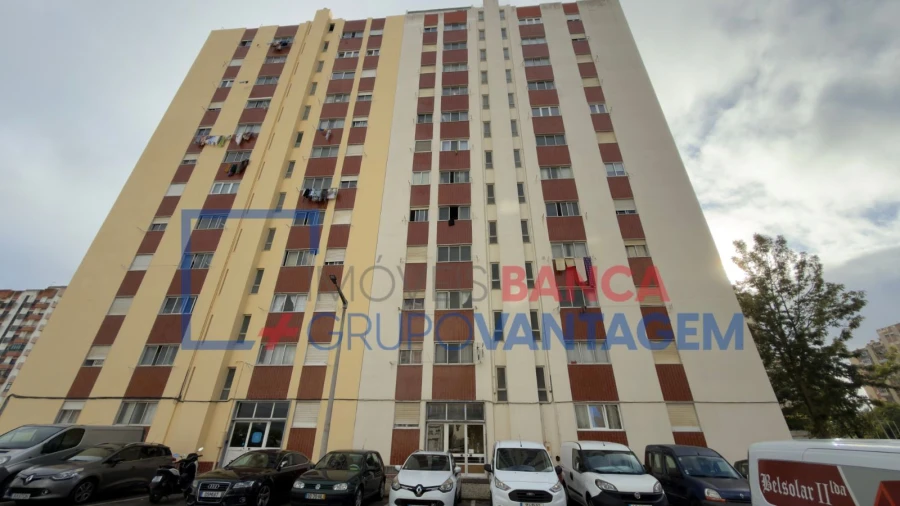 Apartamento T3 para Venda em Carregado e Cadafais Foto 30