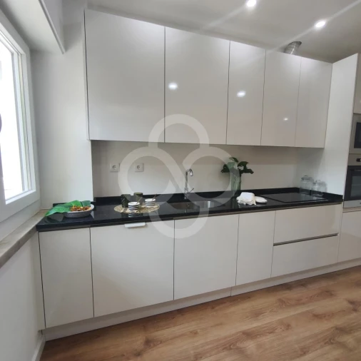 Apartamento T3 para Venda em Benfica Foto 2