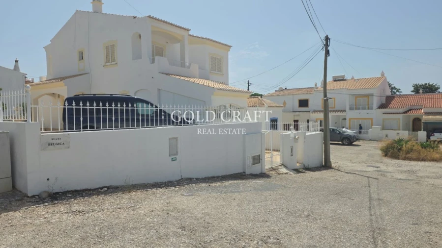 Moradia T4 para Venda em Alvor Foto 43