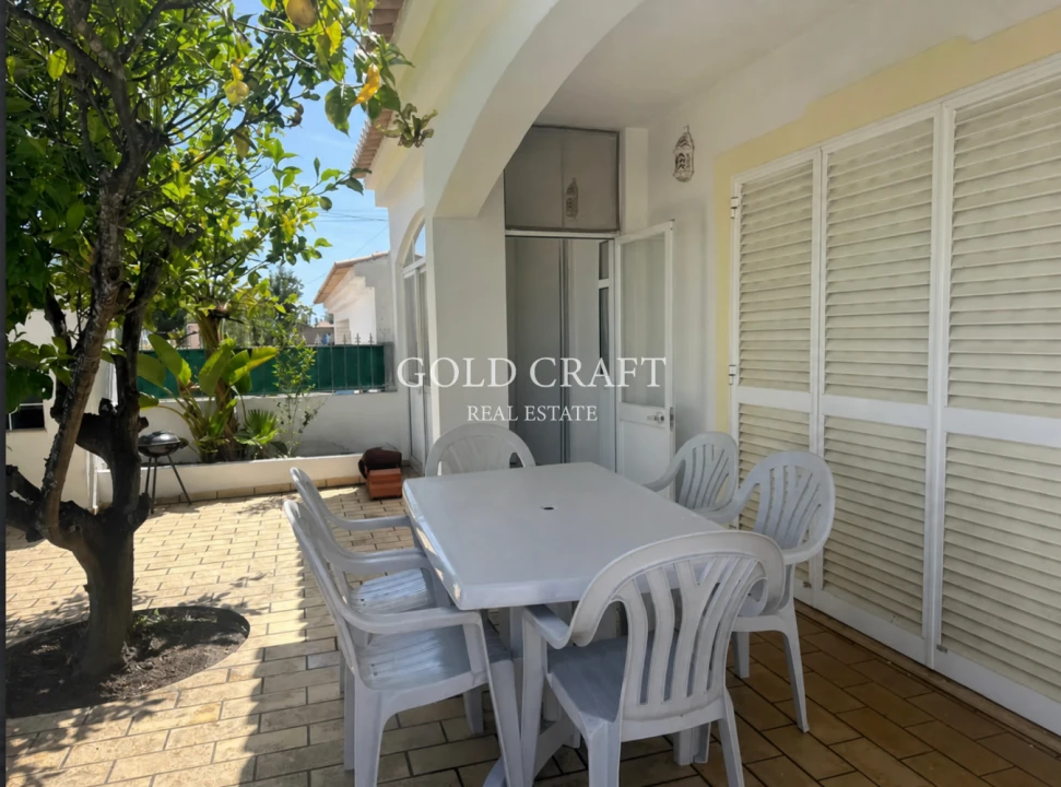 Moradia T4 para Venda em Alvor Foto 13