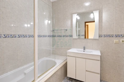 Apartamento T2 para Venda em Meixomil
