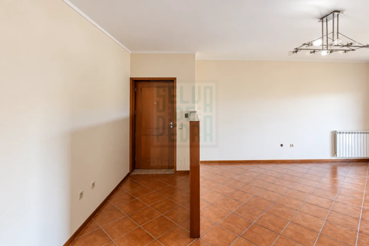 Apartamento T2 para Venda em Meixomil Foto 4