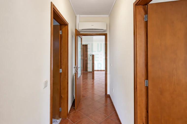 Apartamento T2 para Venda em Meixomil Foto 20
