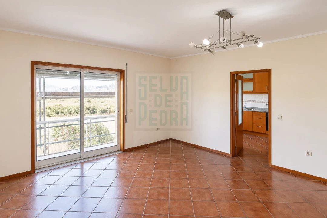 Apartamento T2 para Venda em Meixomil Foto 3
