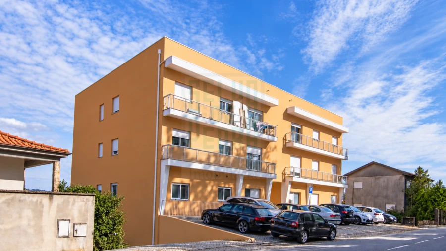 Apartamento T2 para Venda em Meixomil