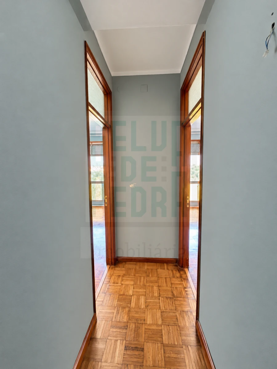 Apartamento T2 para Venda em Bonfim Foto 21