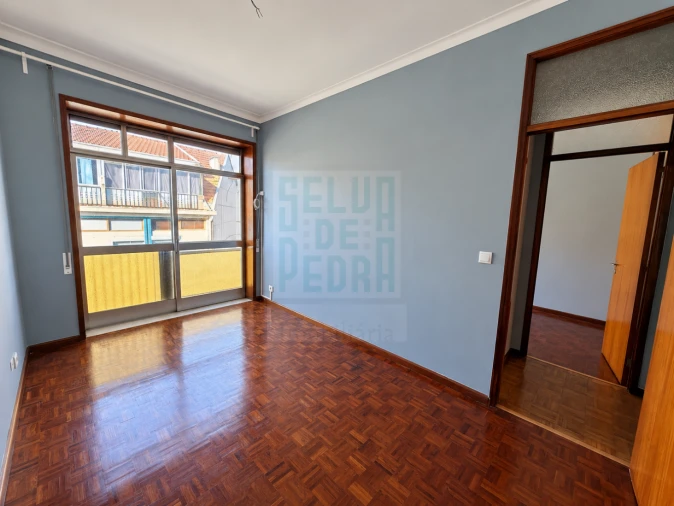 Apartamento T2 para Venda em Bonfim Foto 24