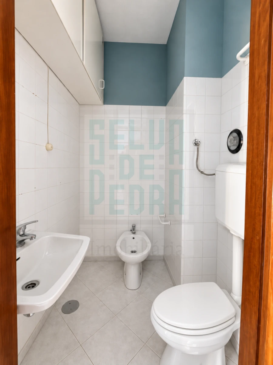 Apartamento T2 para Venda em Bonfim Foto 16