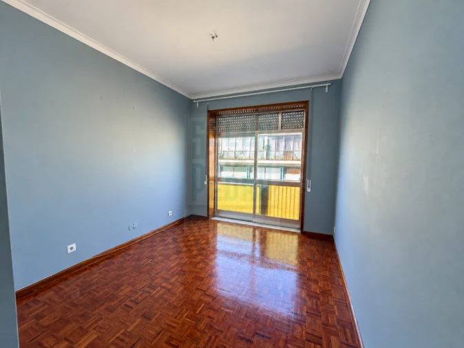 Apartamento T2 para Venda em Bonfim Foto 25