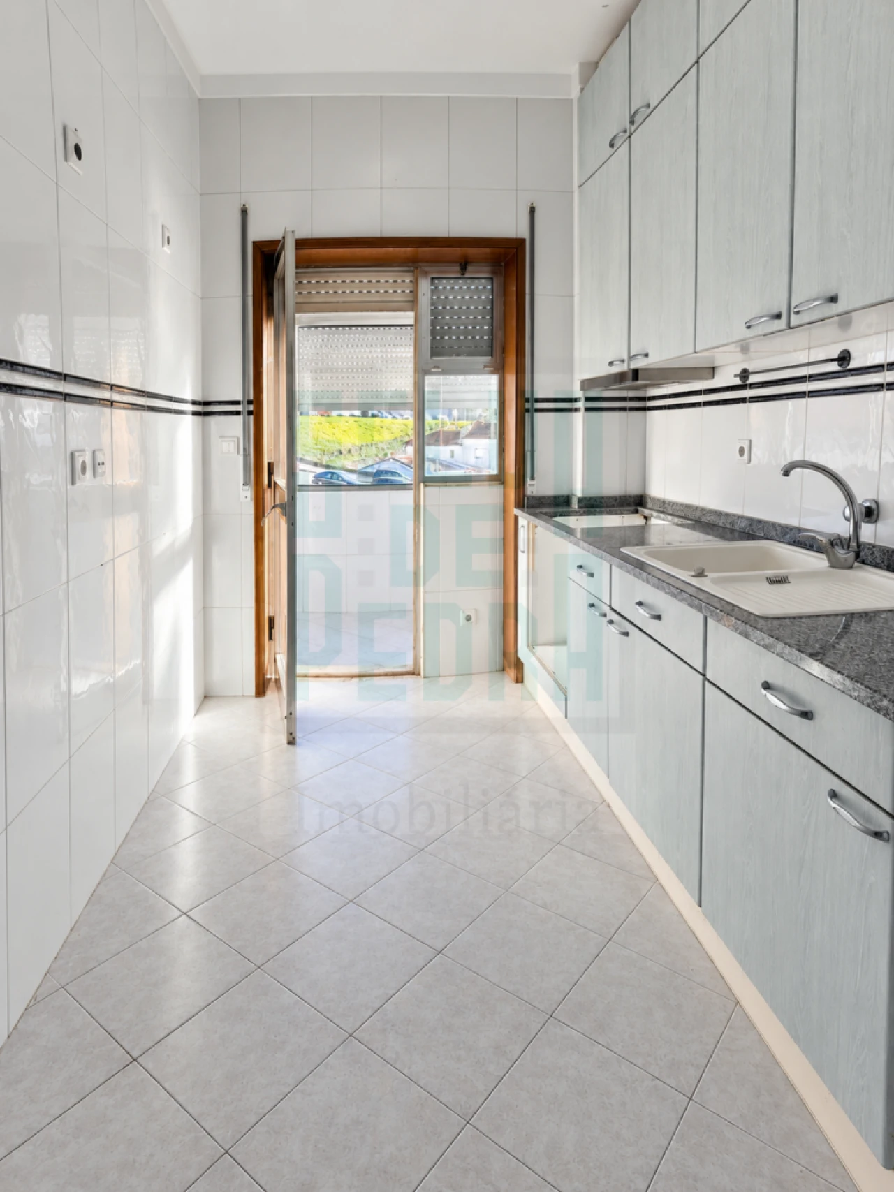 Apartamento T2 para Venda em Bonfim Foto 10
