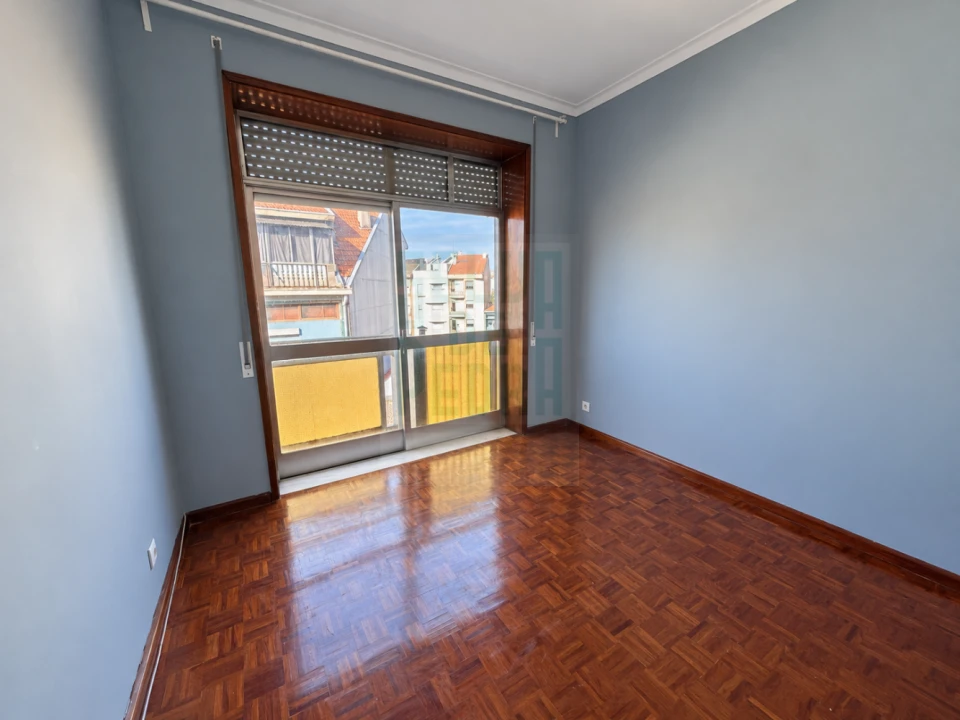 Apartamento T2 para Venda em Bonfim Foto 27