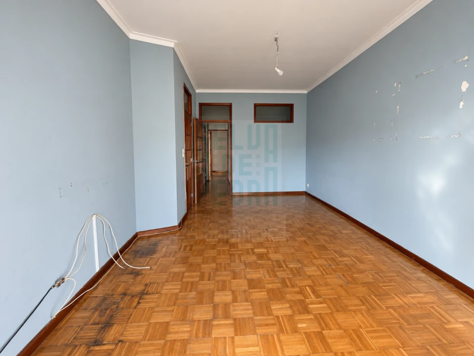 Apartamento T2 para Venda em Bonfim Foto 3