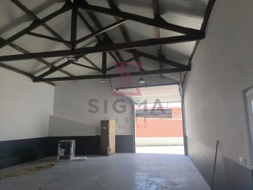 Moradia T3 para Arrendamento em Po