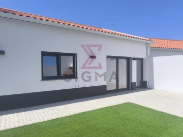 Moradia T3 para Arrendamento em Po
