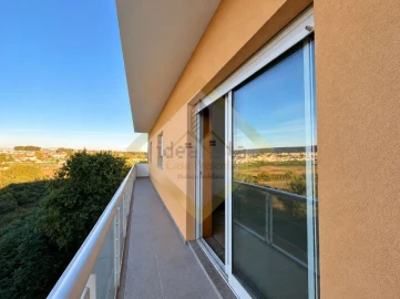 Apartamento T2 para Venda em Ferreira