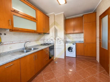 Apartamento T2 para Venda em Ferreira