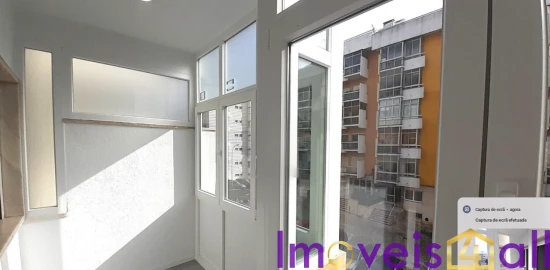 Apartamento T2 para Venda em Oeiras e São Julião da Barra, Paço de Arcos e Caxias