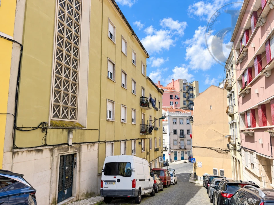 Apartamento T1 para Venda em São Vicente Foto 1