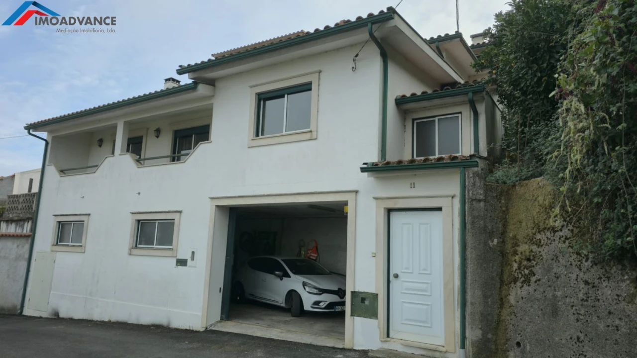 Moradia T4 para Venda em Torres do Mondego Foto 1