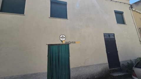 Loja para Venda em Aldeia do Bispo, Águas e Aldeia de João Pires