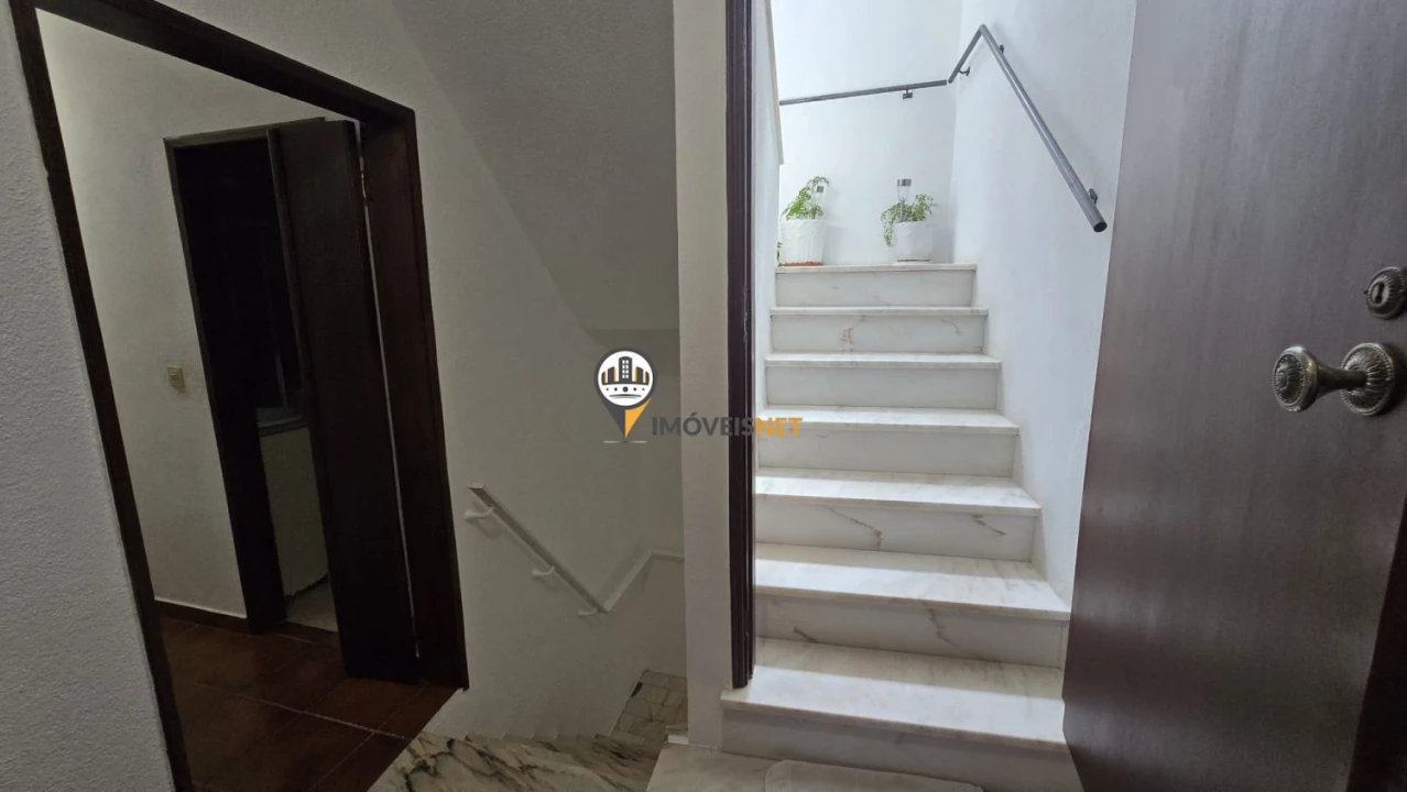 Loja para Venda em Aldeia do Bispo, Águas e Aldeia de João Pires Foto 37
