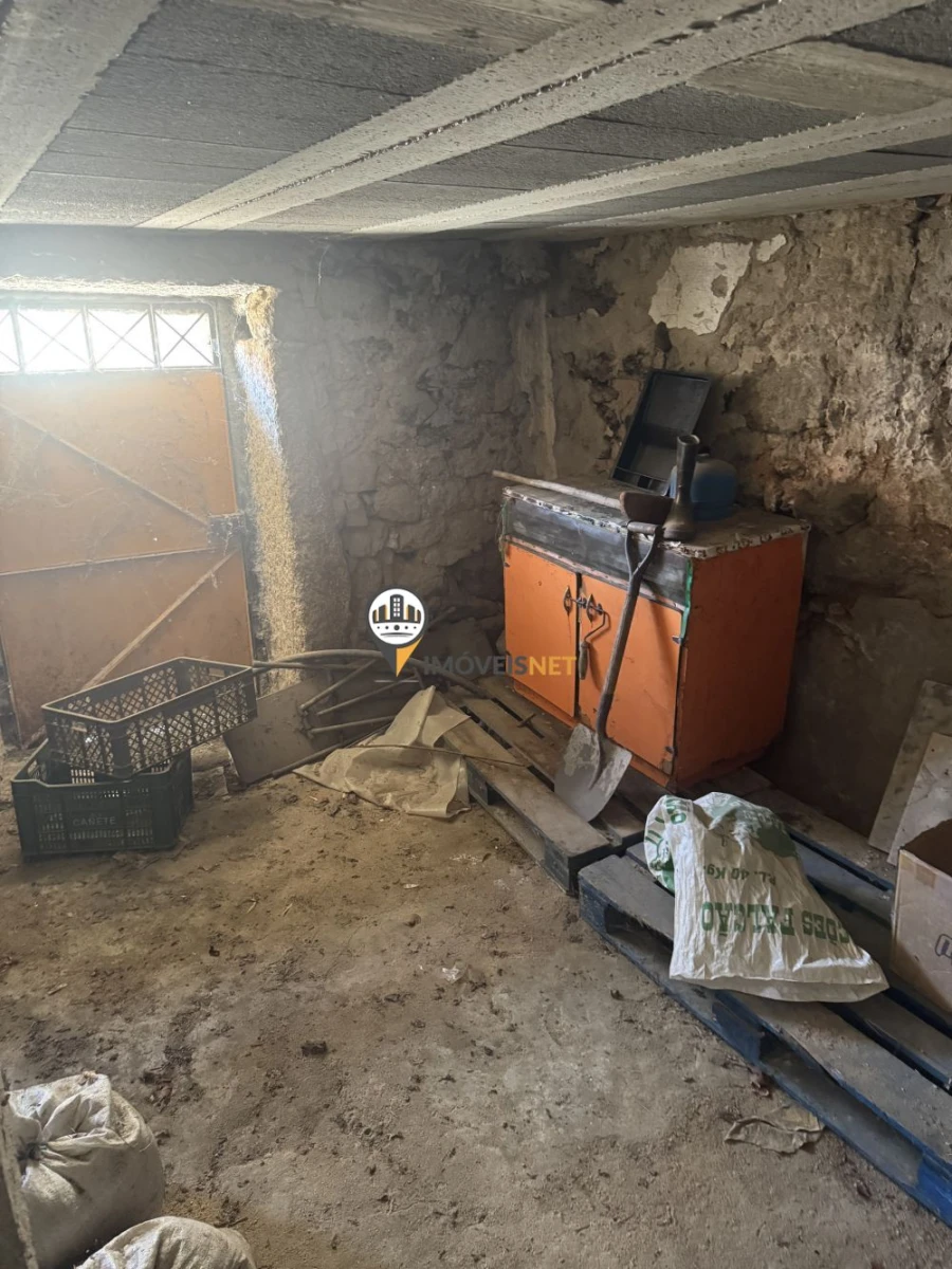 Loja para Venda em Aldeia do Bispo, Águas e Aldeia de João Pires Foto 11