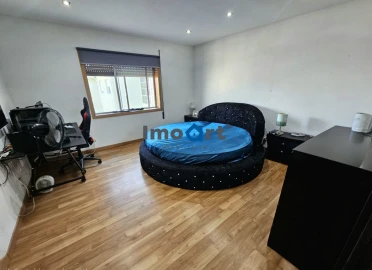 Apartamento T3 para Venda em Oliveira do Douro