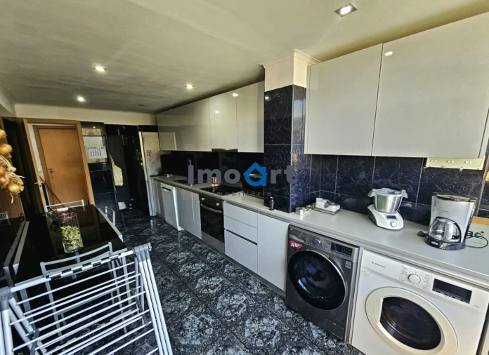 Apartamento T3 para Venda em São Felix da Marinha Foto 9