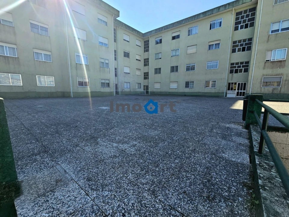 Apartamento T3 para Venda em São Felix da Marinha Foto 1