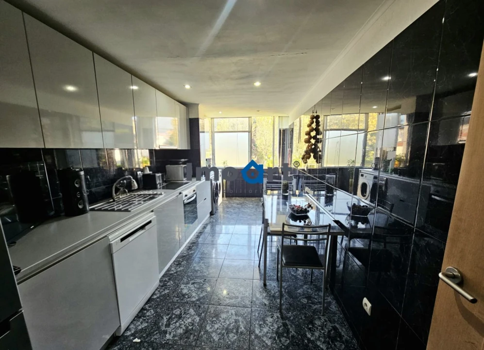 Apartamento T3 para Venda em São Felix da Marinha Foto 4