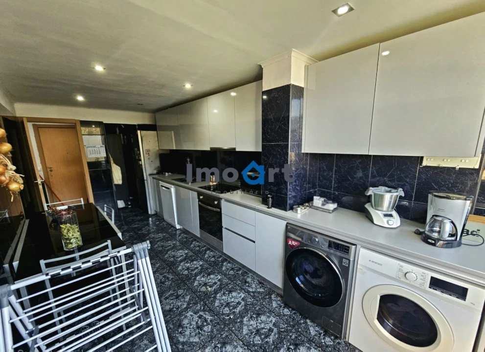 Apartamento T3 para Venda em São Felix da Marinha Foto 9