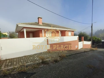 Moradia T3 para Venda em Canedo, Vale e Vila Maior