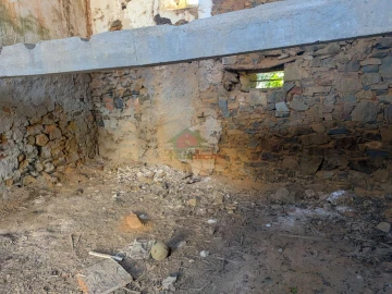 Moradia T0 para Venda em Pedrogão Grande