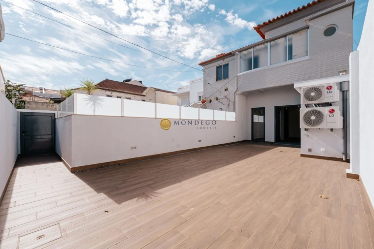 Apartamento T3 para Venda em Espinho Foto 35