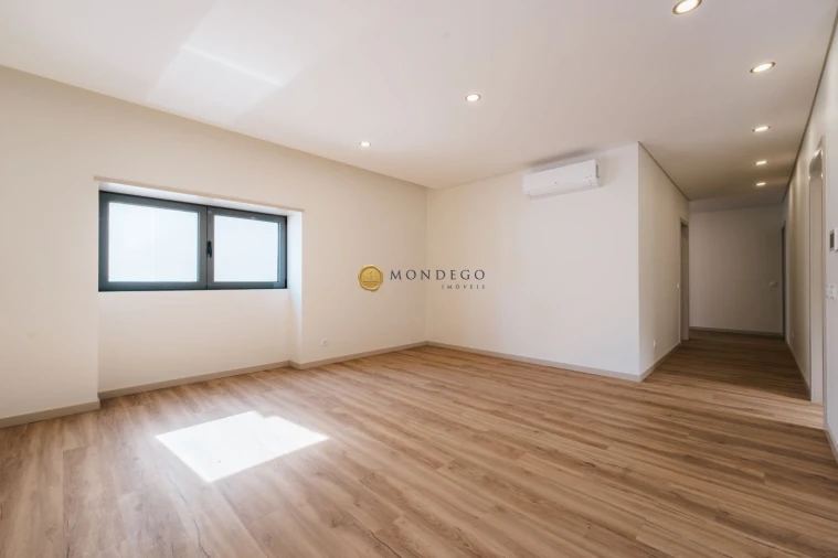 Apartamento T3 para Venda em Espinho Foto 21