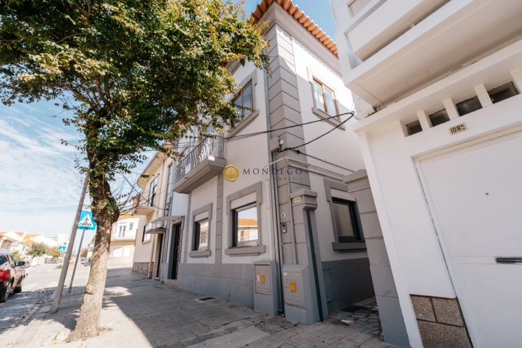 Apartamento T3 para Venda em Espinho Foto 2
