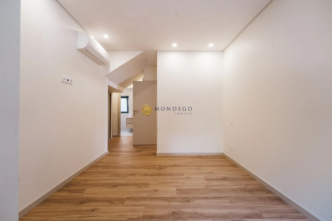 Apartamento T3 para Venda em Espinho Foto 9