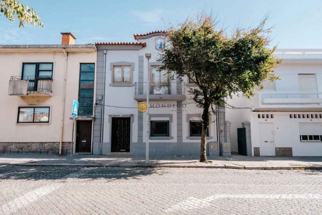 Apartamento T3 para Venda em Espinho Foto 1