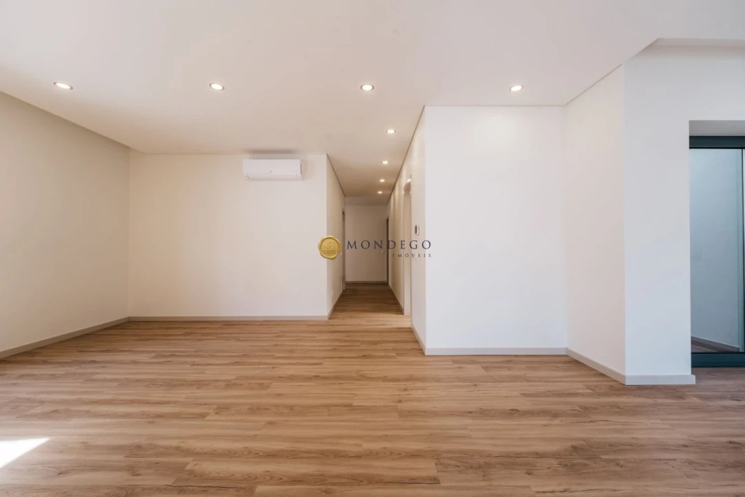 Apartamento T3 para Venda em Espinho Foto 20