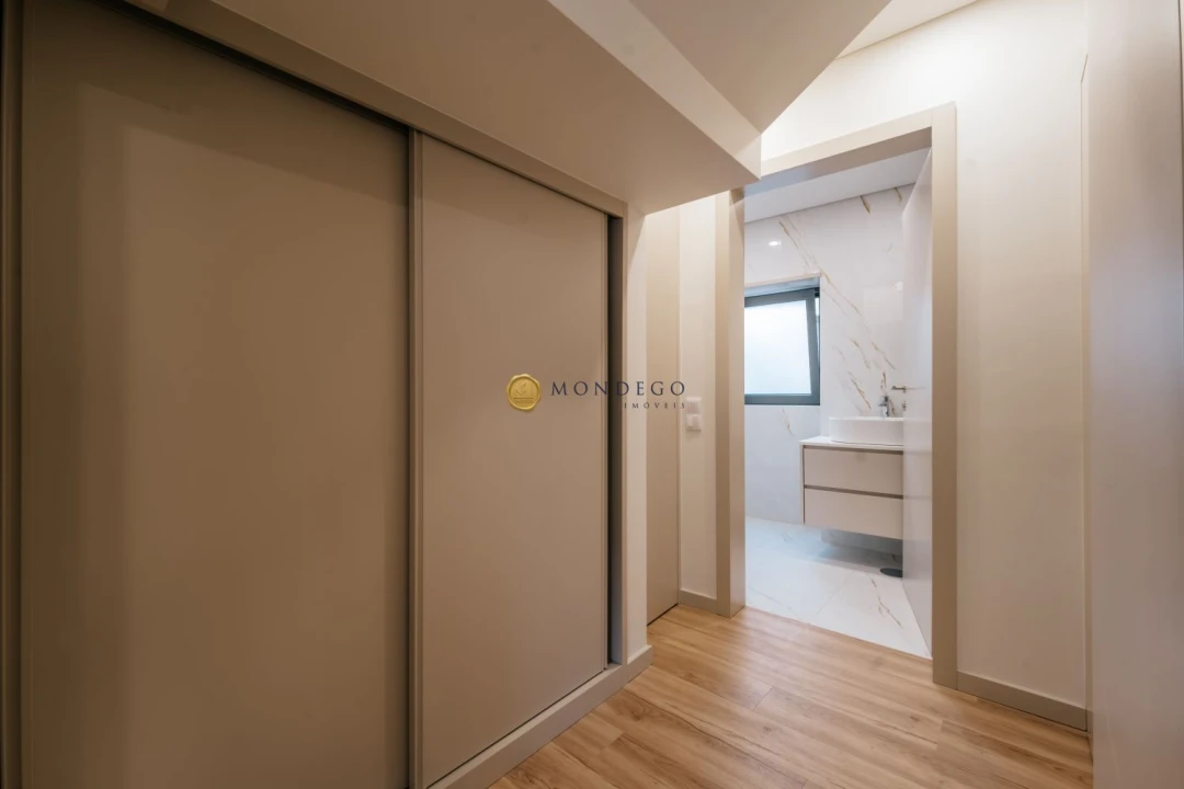 Apartamento T3 para Venda em Espinho Foto 10