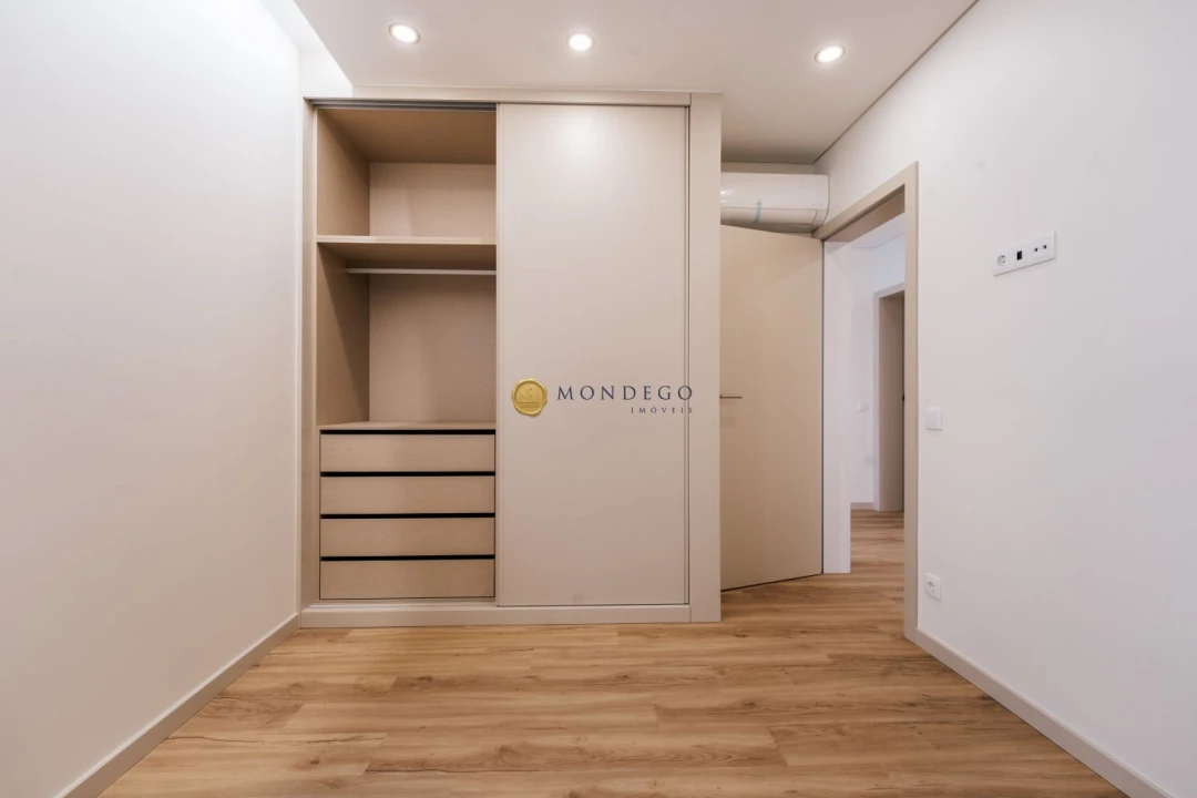 Apartamento T3 para Venda em Espinho Foto 16