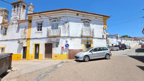 Prédio para Venda em Terrugem e Vila Boim