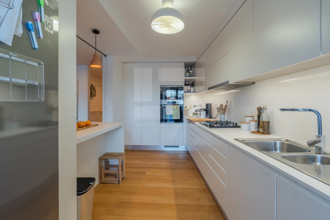 Apartamento T2 para Venda em Algés, Linda-A-Velha e Cruz Quebrada-Dafundo Foto 8