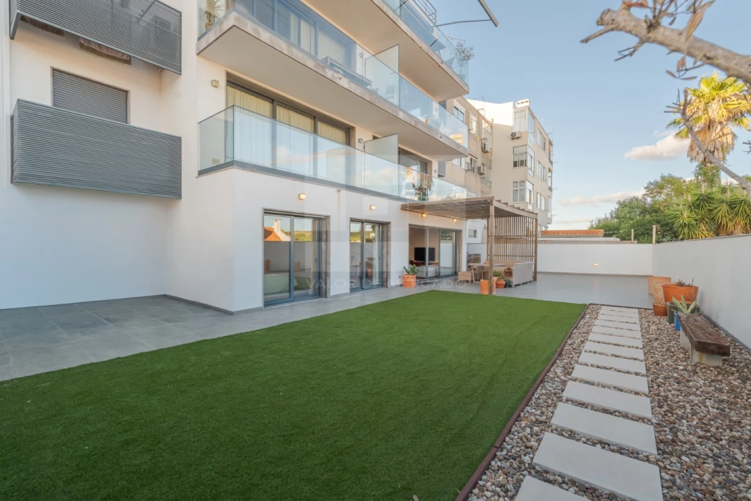 Apartamento T2 para Venda em Algés, Linda-A-Velha e Cruz Quebrada-Dafundo Foto 1