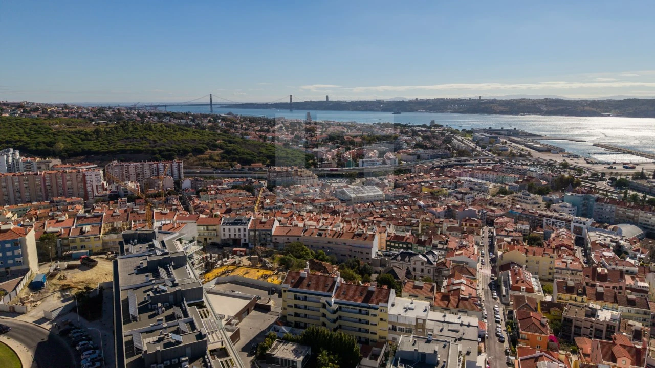 Apartamento T2 para Venda em Algés, Linda-A-Velha e Cruz Quebrada-Dafundo Foto 40