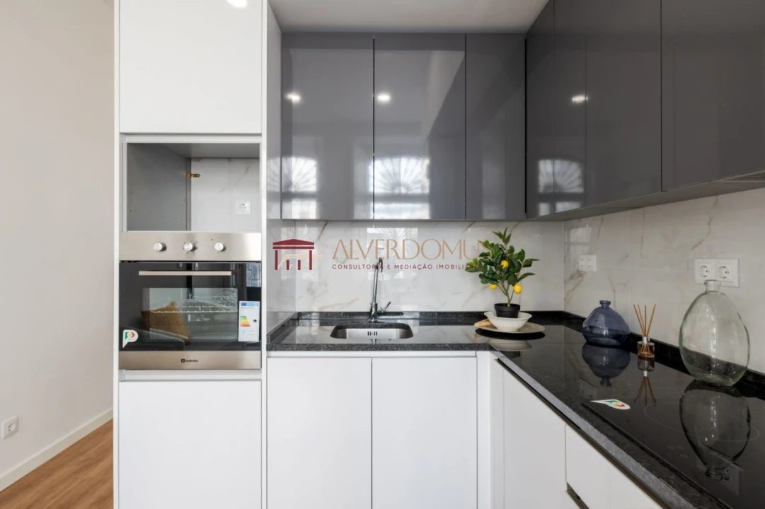 Apartamento T2 para Venda em São Vicente Foto 3
