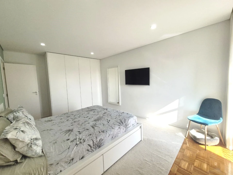 Apartamento T3 para Venda em Azurara Foto 16