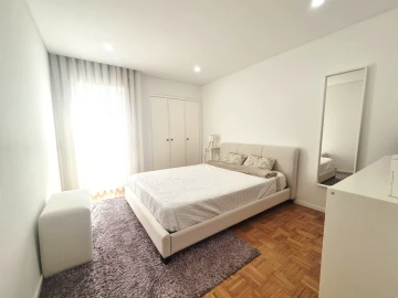 Apartamento T3 para Venda em Azurara