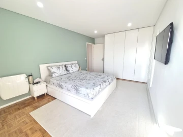 Apartamento T3 para Venda em Azurara